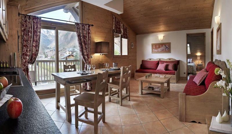 Cgh Residences & Spas La Reine Des Pres Samoens Bagian luar foto